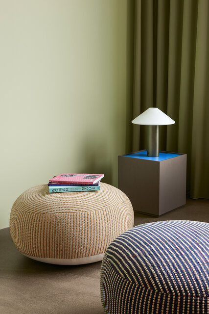 Hubsch Mochi pouffe sand - 701901