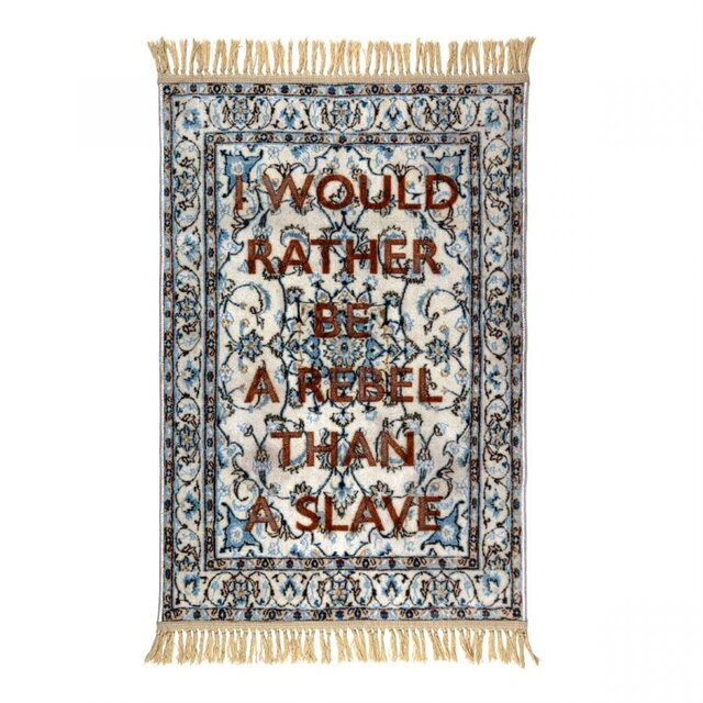 Seletti Burnt vloerkleed rebel - 18241 Seletti Burnt vloerkleed rebel - 18241