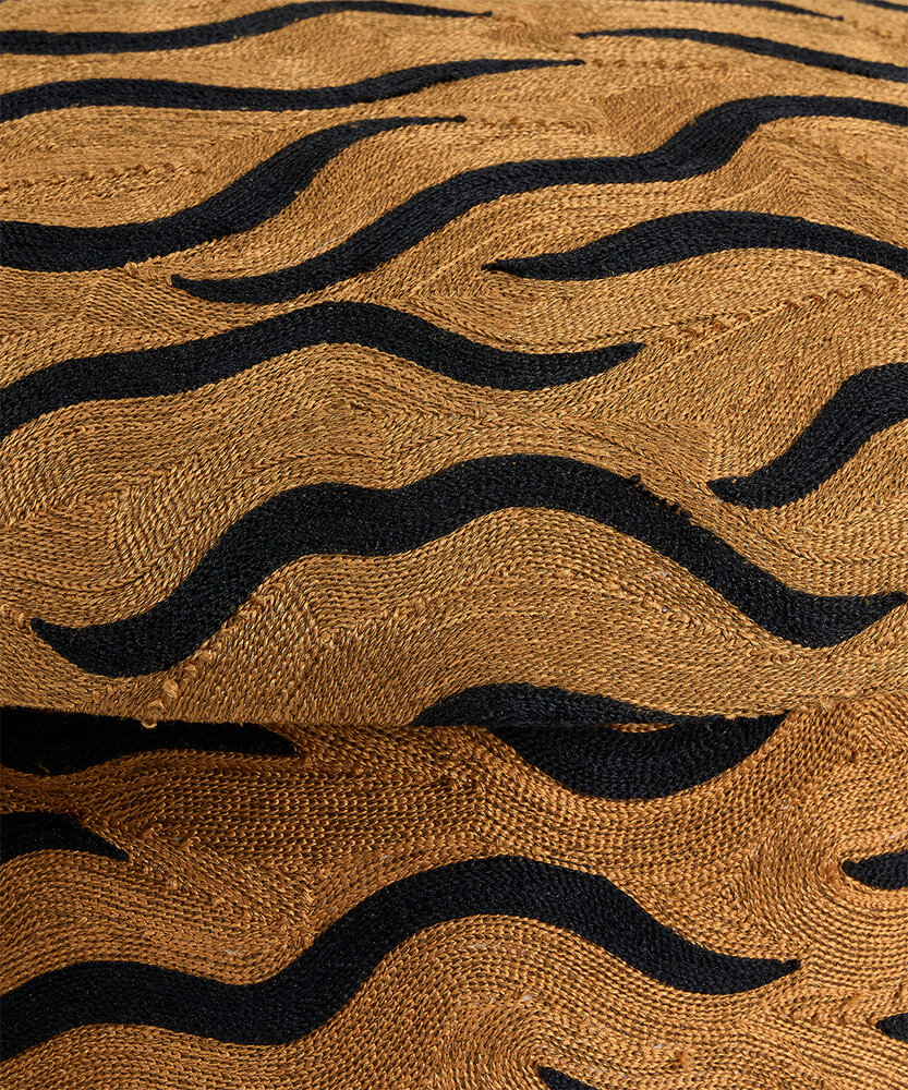 Doing Goods Maya tiger stool - 1.40.15.010.700.5 Doing Goods Maya tiger stool - 1.40.15.010.700.5