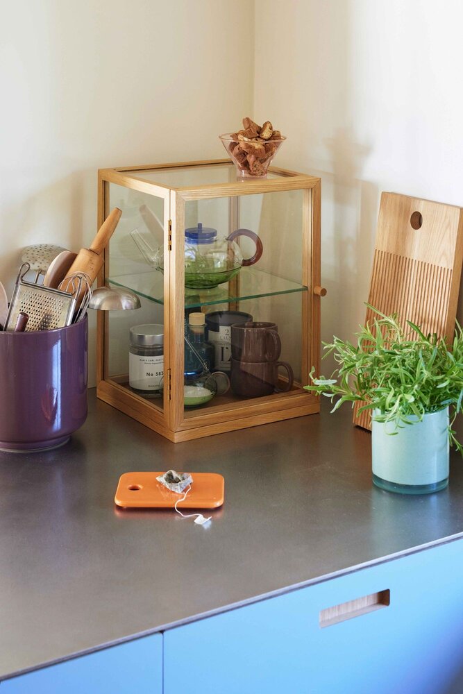 Hubsch Poetisk vitrine liten naturlig - 882007 Hubsch Poetisk vitrine liten naturlig - 882007