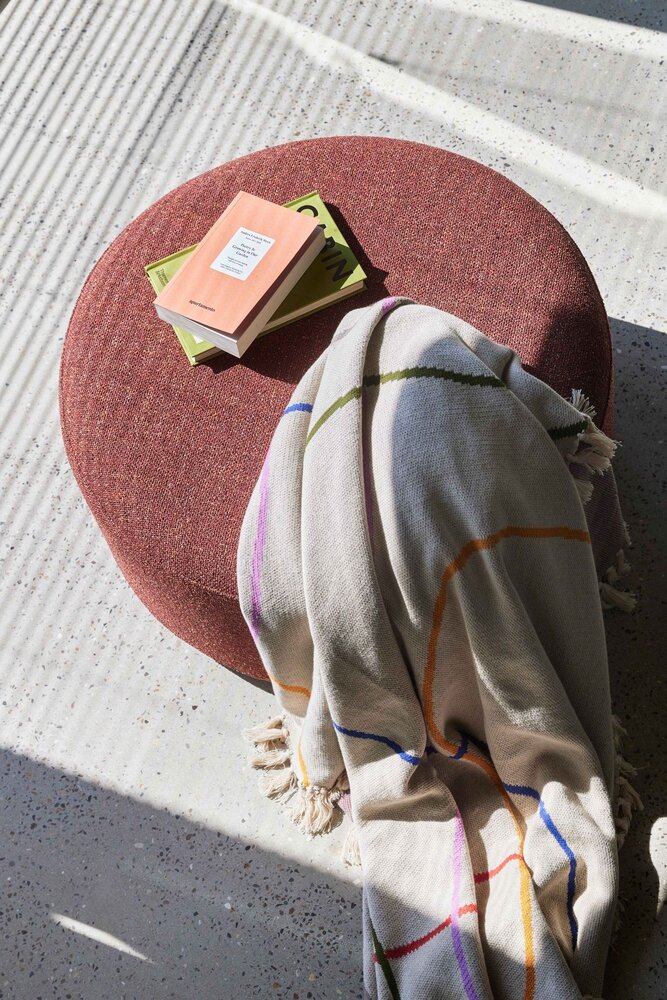 Hubsch Marshmellow pouf red large - 022023 Hubsch Marshmellow pouf red large - 022023