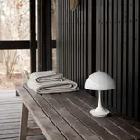 Louis Poulsen Panthella 160 bærbar bordlampe opal hvid - 5744171436 Louis Poulsen Panthella 160 bærbar bordlampe opal hvid - 5744171436