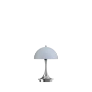 Louis Poulsen Lámpara de mesa portátil Panthella 160 cromo azul ópalo gris - 5744171449 Louis Poulsen Lámpara de mesa portátil Panthella 160 cromo azul ópalo gris - 5744171449