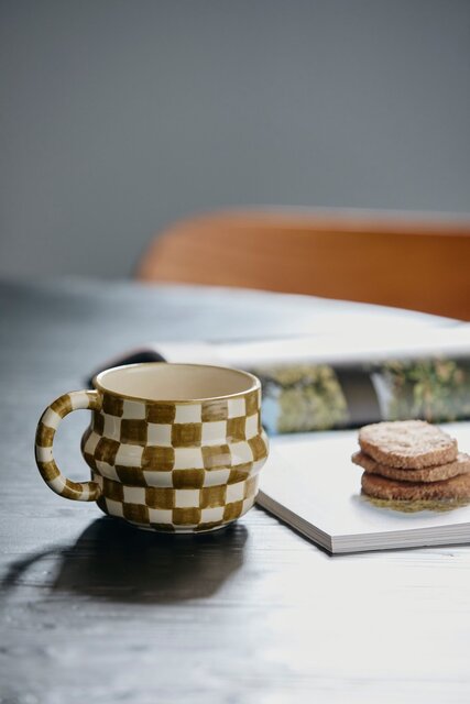 Nordal Ysia mokken groen/ivoor set van 4 stuks - 6573 Nordal Ysia mokken groen/ivoor set van 4 stuks - 6573