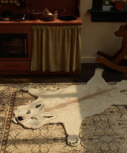 Doing Goods Woozy Wolf tæppe L - 1.45.10.078.020.5 Doing Goods Woozy Wolf tæppe L - 1.45.10.078.020.5