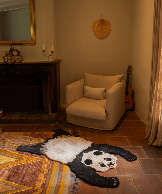 Doing Goods Plumpy panda rug L - 1.45.10.051.020.5 Doing Goods Plumpy panda rug L - 1.45.10.051.020.5