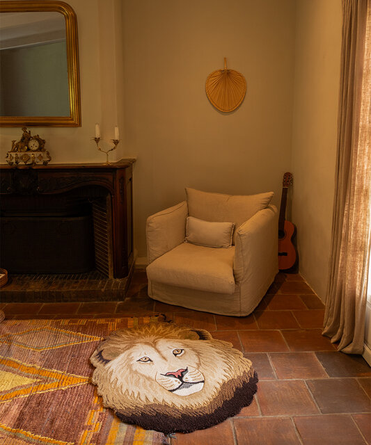 Doing Goods Ari Lion head vloerkleed L - 1.45.10.092.700.5 Doing Goods Ari Lion head vloerkleed L - 1.45.10.092.700.5