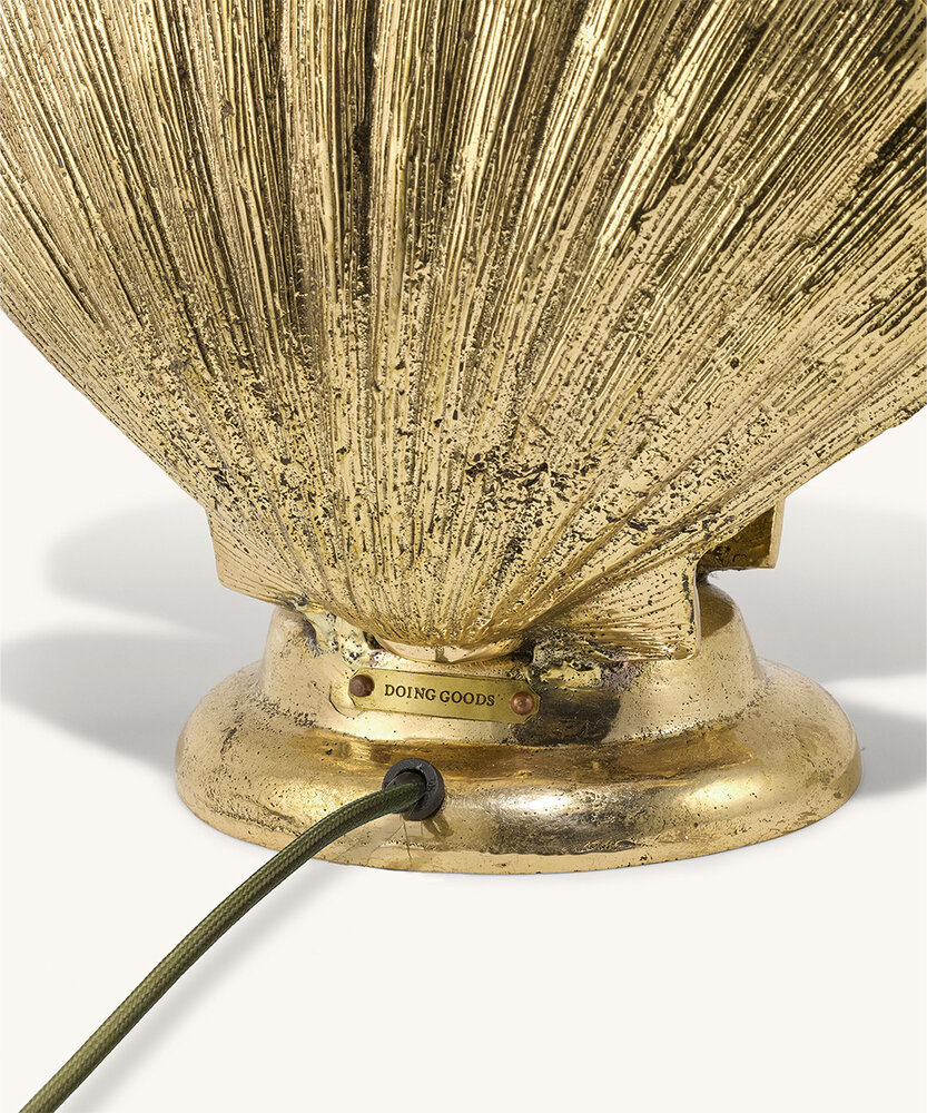 Doing Goods Scarlett Shell accent lamp - 1.20.60.003.923.5 Doing Goods Scarlett Shell accent lamp - 1.20.60.003.923.5