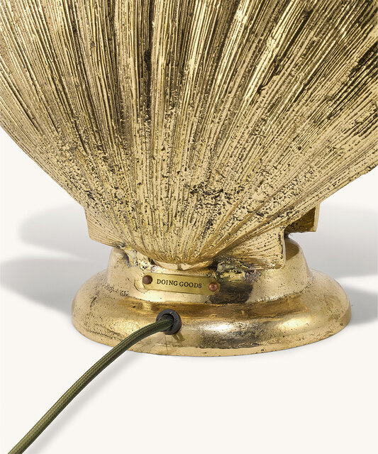 Doing Goods Lampada d'accento Scarlett Shell - 1.20.60.003.923.5 Doing Goods Lampada d'accento Scarlett Shell - 1.20.60.003.923.5