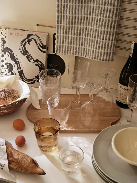 Broste Copenhagen Hammered champagne glazen set van 12 stuks - 14496277 Broste Copenhagen Hammered champagne glazen set van 12 stuks - 14496277