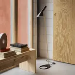 Louis Poulsen AJ stående lampa mässing/svart - 5744171915