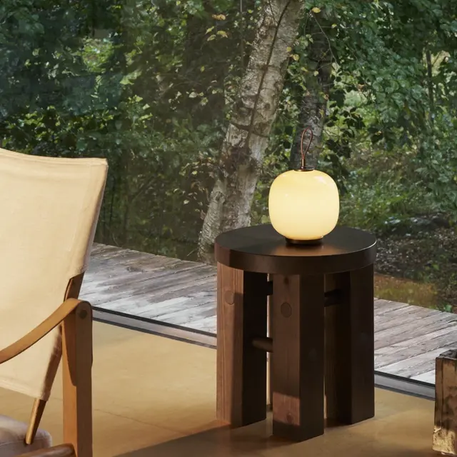 Louis Poulsen VL 45 radiohus bärbar lampa mässing/blank ljusgult glas - 5744171737