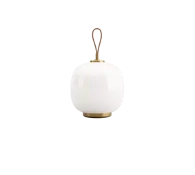 Louis Poulsen Lampada portatile VL 45 radiohus in ottone/vetro bianco pallido lucido