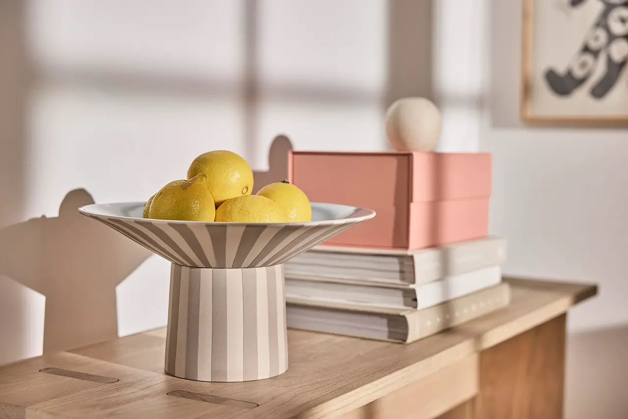 OYOY Toppu mittdekoration skala hög beige - L301538