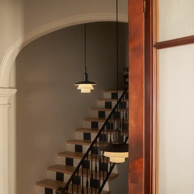 Louis Poulsen Lampada a sospensione PH 3/3 in ottone anticato opalino - 5741115806