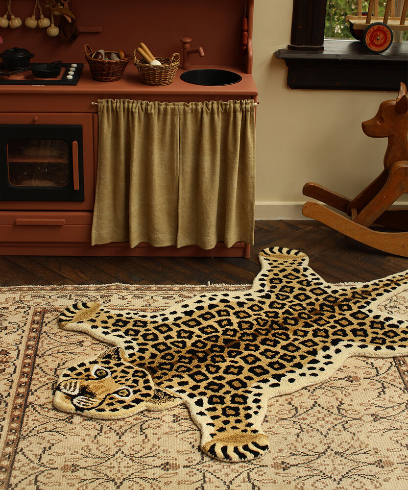 Doing Goods Loony leopard rug large - 1.45.10.001.700.5 Doing Goods Loony leopard rug large - 1.45.10.001.700.5