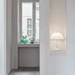 Louis Poulsen Lampe de table portable Panthella 250 blanc opale - 5744172943 Louis Poulsen Lampe de table portable Panthella 250 blanc opale - 5744172943