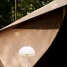 Louis Poulsen Lampe de table portable Panthella 250 blanc opale - 5744172943 Louis Poulsen Lampe de table portable Panthella 250 blanc opale - 5744172943