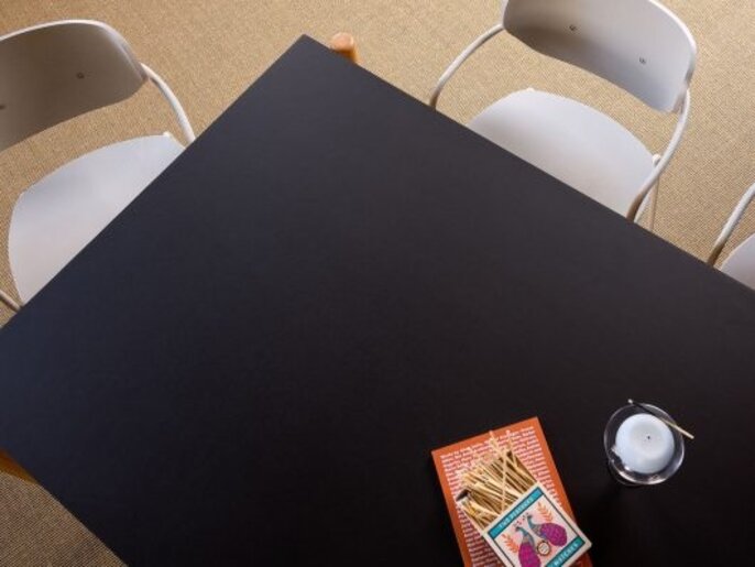 Hubsch Oblique tafel zwart - 882041 Hubsch Oblique tafel zwart - 882041