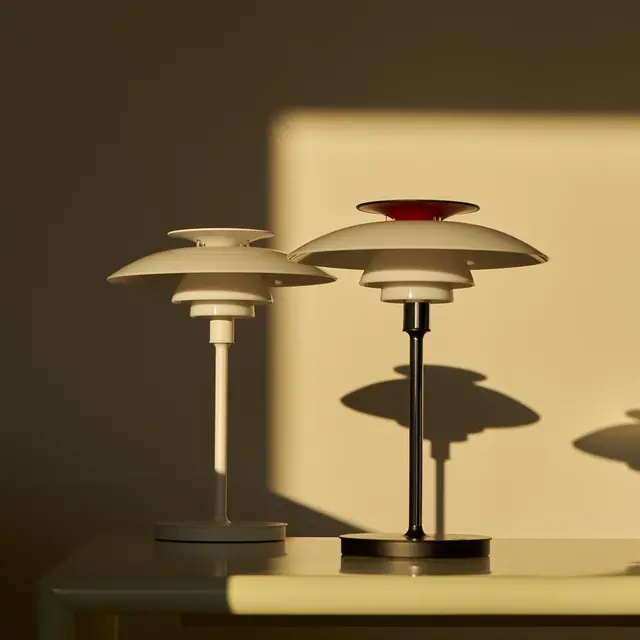 Louis Poulsen PH 80 portabel bordslampa opalvit/högglansförkromad - 5744172325