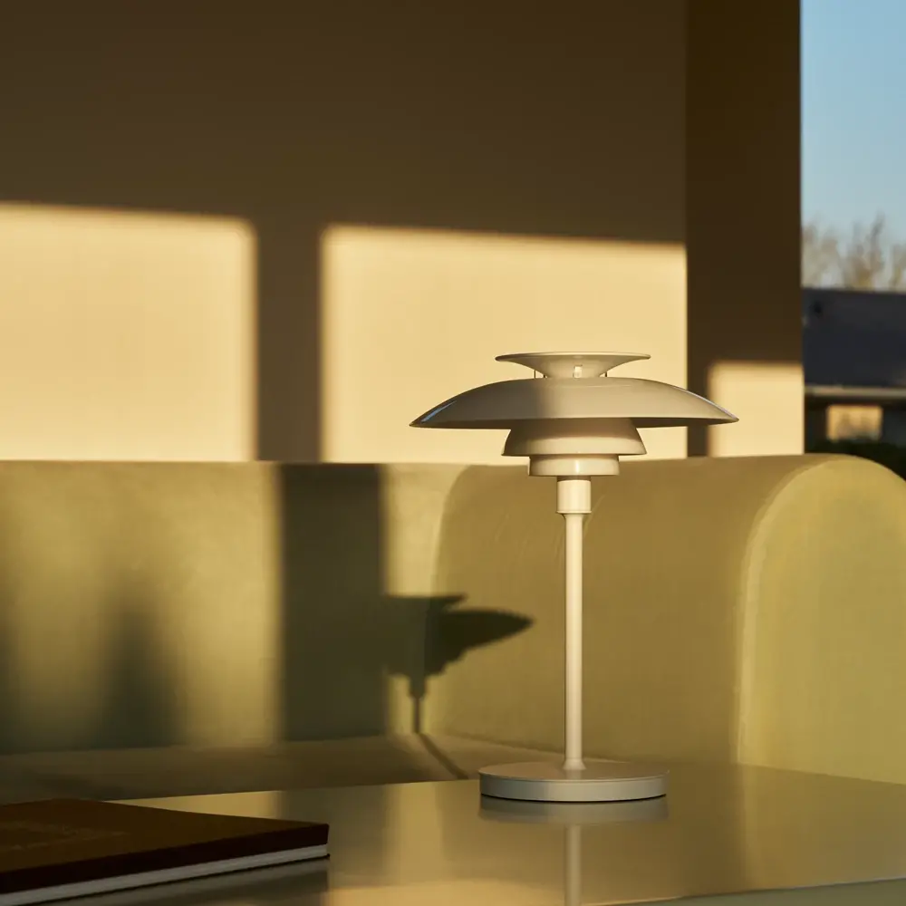 Louis Poulsen PH 80 portable table lamp opal white/white - 5744172338 Louis Poulsen PH 80 portable table lamp opal white/white - 5744172338