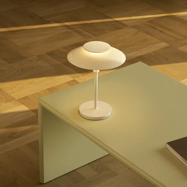 Louis Poulsen PH 80 portabel bordslampa opalvit/vit - 5744172338