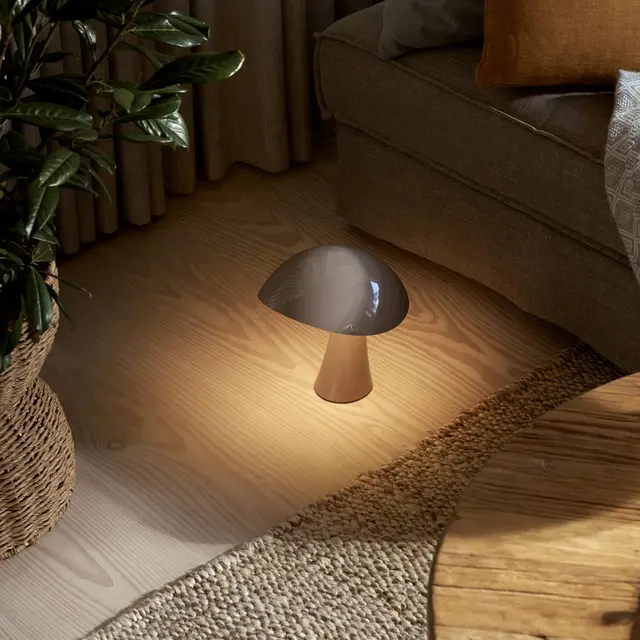 Louis Poulsen Rumee 220 bärbar bordslampa jordgrå - 5744171834