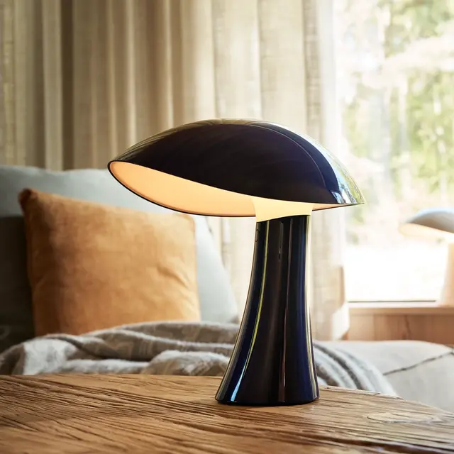 Louis Poulsen Rumee 220 bärbar bordslampa nattblå - 5744171847
