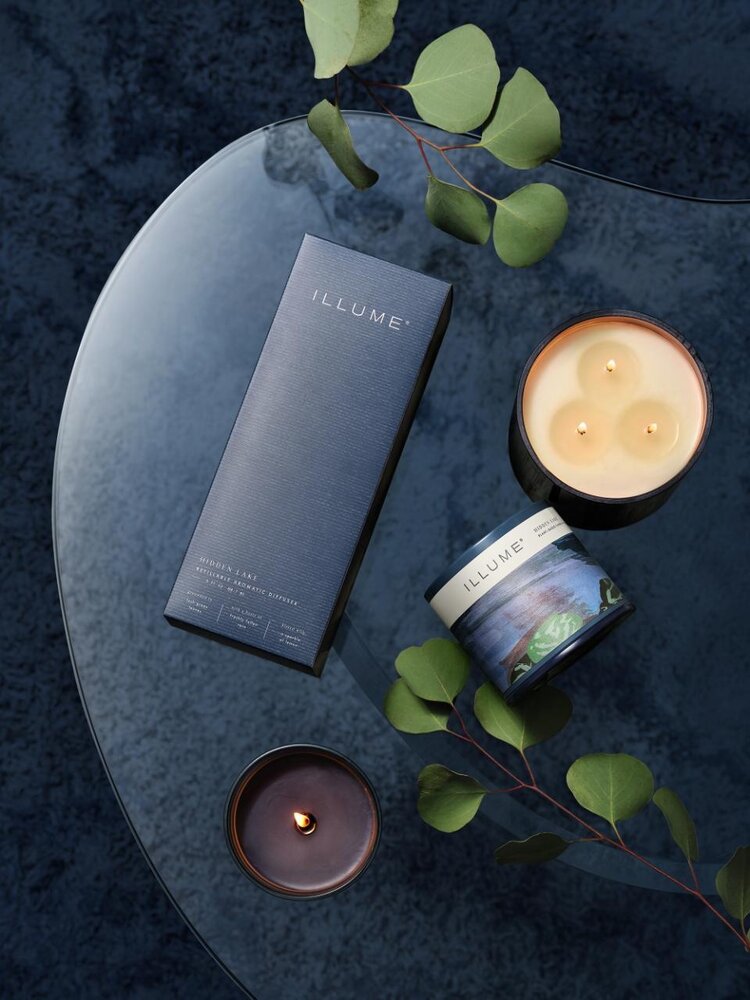 Illume Hidden Lake Statement Kerze Blau - 4626100200