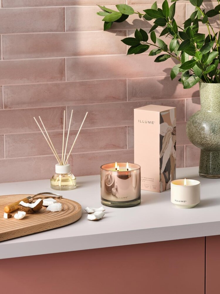 Illume Bougie parfumée au lait de coco et à la mangue rose - 4626105100