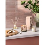 Illume Vela con sabor a mango y leche de coco en color rosa - 4626105100