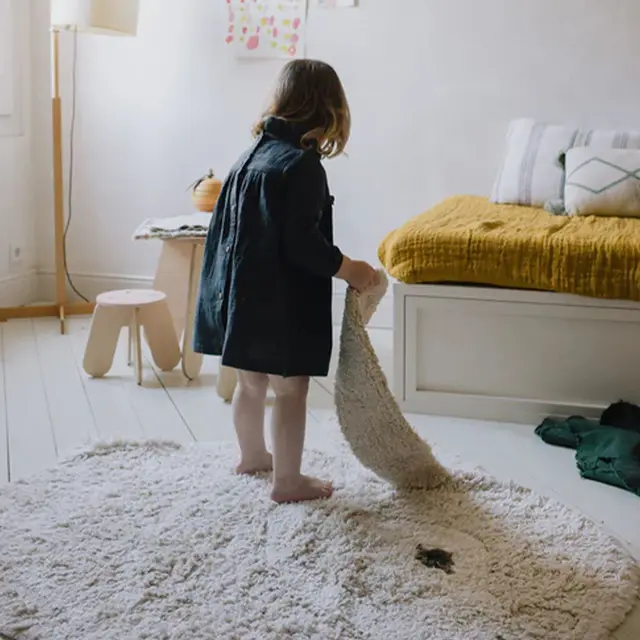 Lorena Canals Kanindyrteppe 130x135cm Lorena Canals Kanindyrteppe 130x135cm