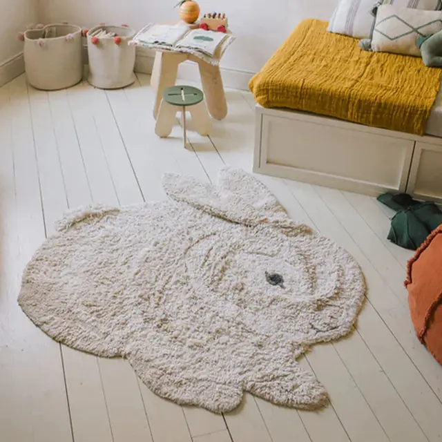 Lorena Canals Alfombra con forma de conejo de 130x135 cm Lorena Canals Alfombra con forma de conejo de 130x135 cm