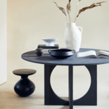 Urban Nature Culture Table d'appoint ventre noir Urban Nature Culture Table d'appoint ventre noir