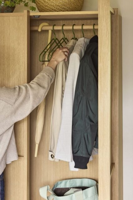 Hubsch Kura skåp stort naturfärgat Hubsch Kura skåp stort naturfärgat