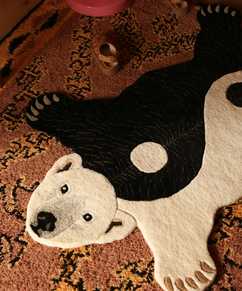 Doing Goods Mara Yin Yang isbjörnsmatta L Doing Goods Mara Yin Yang isbjörnsmatta L