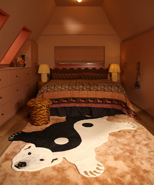 Doing Goods Mara Yin Yang IJsbeer vloerkleed XL Doing Goods Mara Yin Yang IJsbeer vloerkleed XL
