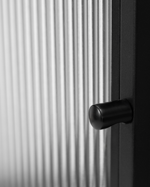 House Doctor Armoire de cabine noire House Doctor Armoire de cabine noire