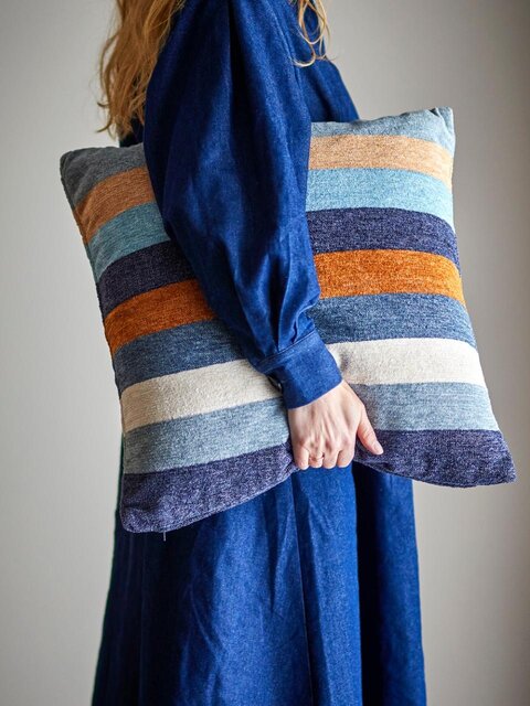 Bloomingville Coussin Gyani bleu Bloomingville Coussin Gyani bleu