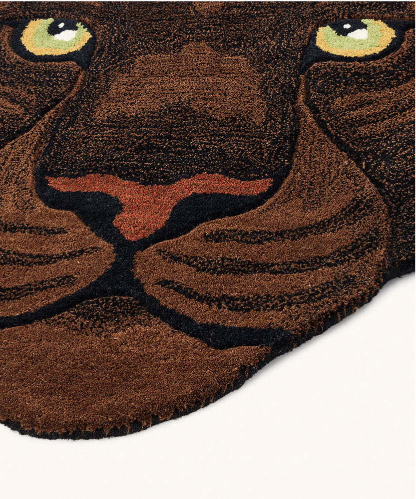 Doing Goods Nio black panther head rug L Doing Goods Nio black panther head rug L