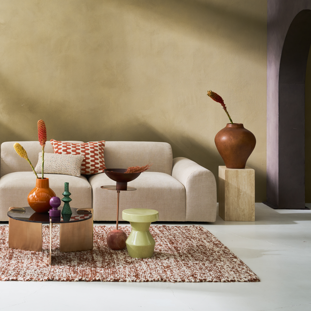 Urban Nature Culture Skulpturelt sidebord lysegrønt Urban Nature Culture Skulpturelt sidebord lysegrønt