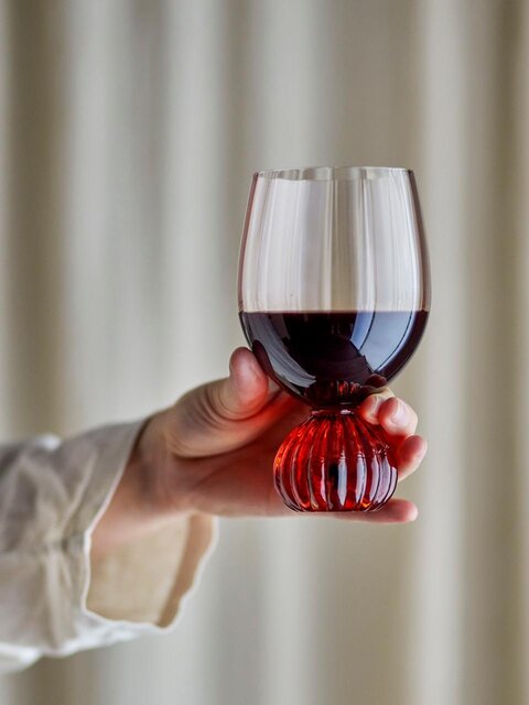 Bloomingville Taurin vinglass rosa sett med 6 deler Bloomingville Taurin vinglass rosa sett med 6 deler