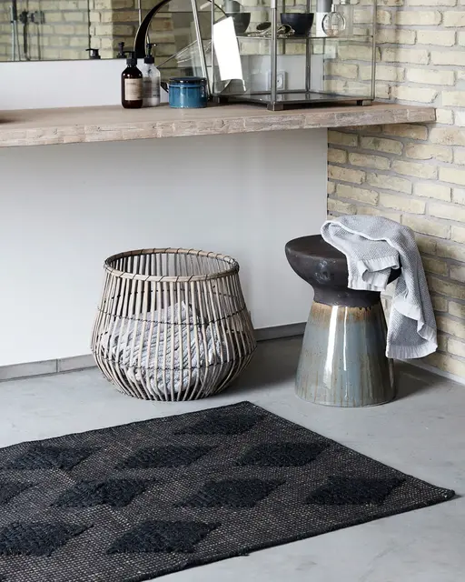 House Doctor Pablo kruk svart brun keramikk