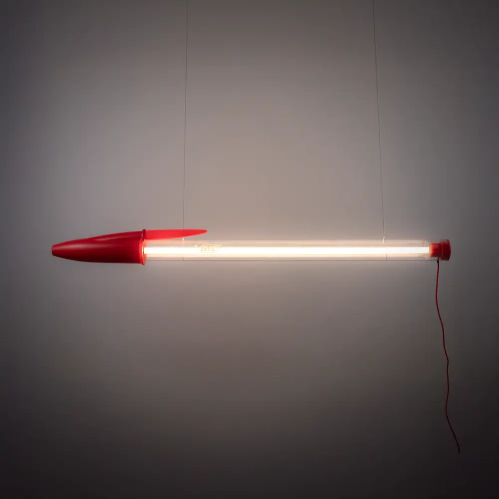 Seletti Lampada Bic rossa