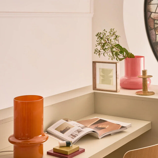 Urban Nature Culture Shai bordslampa gyllene orange