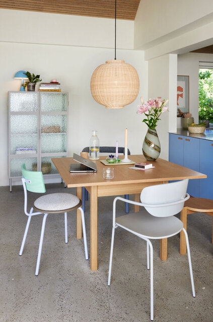 Hubsch Arch chair light grey - 141905 - showroom model