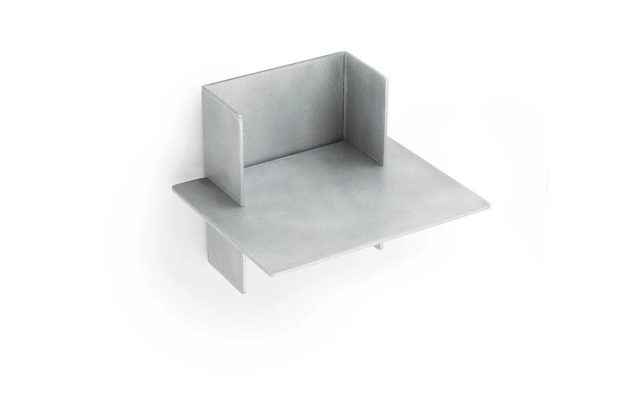 Normann Copenhagen Vägghylla i aluminium 25 cm Normann Copenhagen Vägghylla i aluminium 25 cm