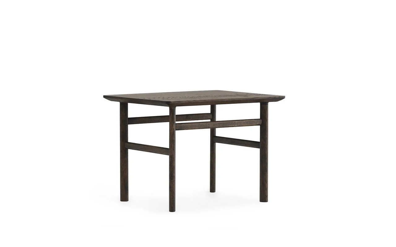 Normann Copenhagen Mesa de centro Grow de 50x60 cm, roble ahumado.