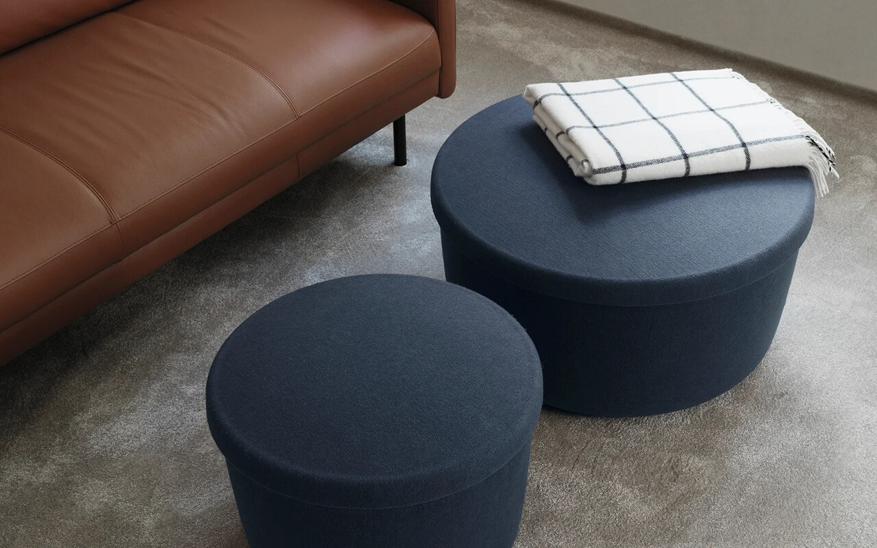 Normann Copenhagen Hide förvaringsottoman stål blå stor