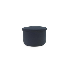 Normann Copenhagen Otomana pequeña de almacenamiento Hide, color azul acero.